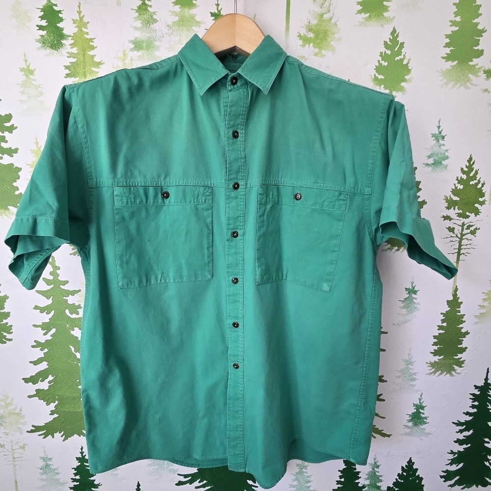Men's Casual Green Button-Down Shirt